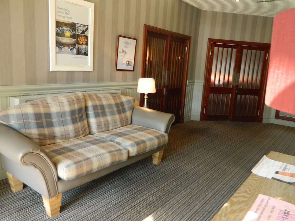 Red House Hotel 2
