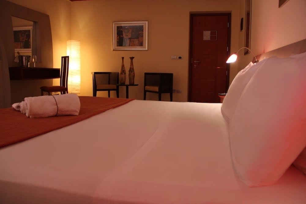 Meridian Hotel 2