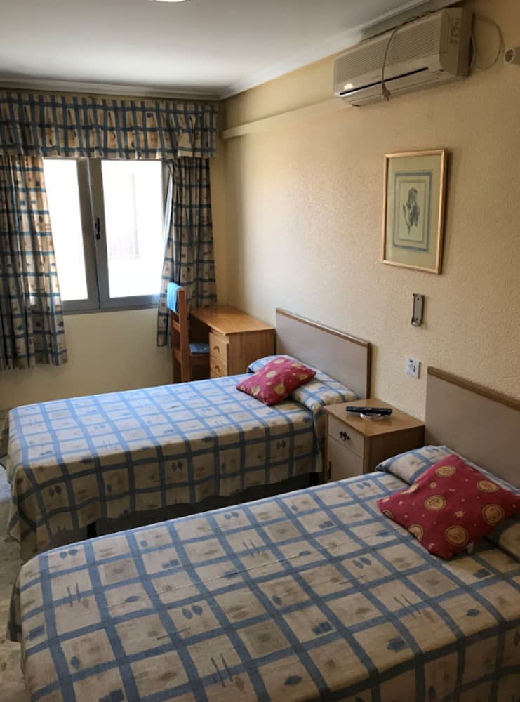 Pensión Hostal DOS HERMANAS 2