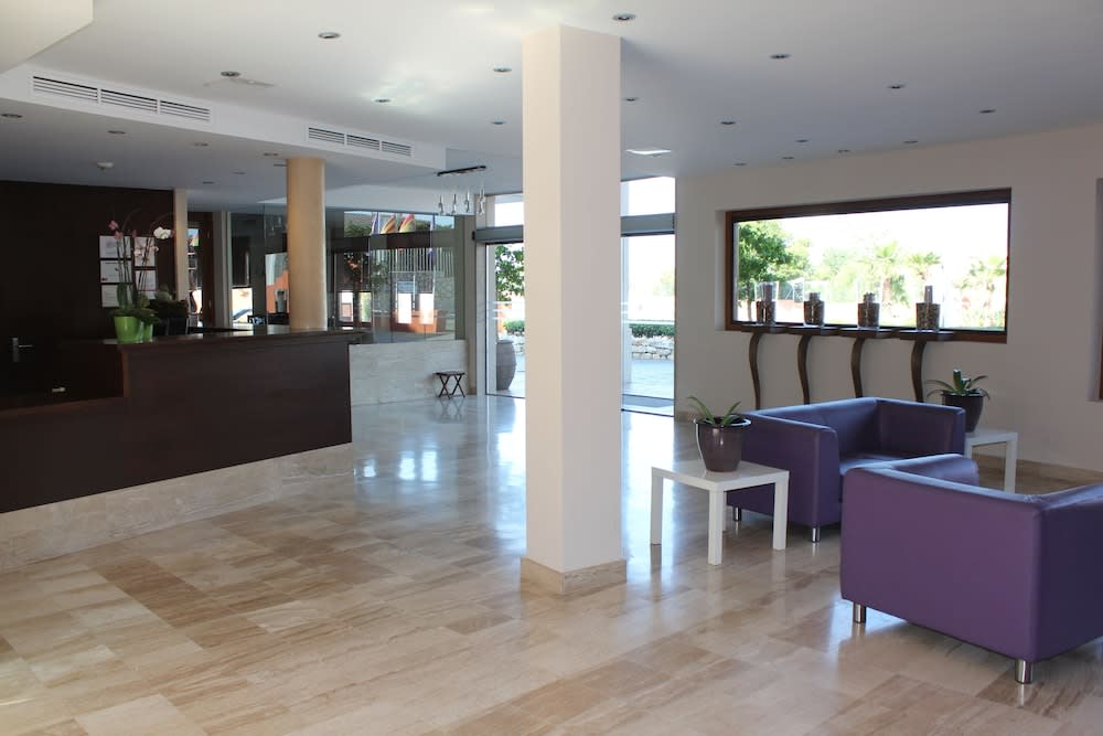 Aparthotel Puerto Mar 3