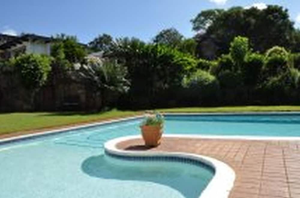 Plumbago Guest House 1