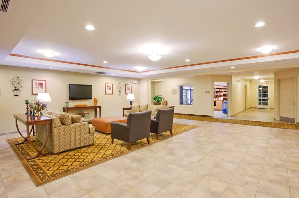 Candlewood Suites Montgomery- North, an IHG Hotel 3