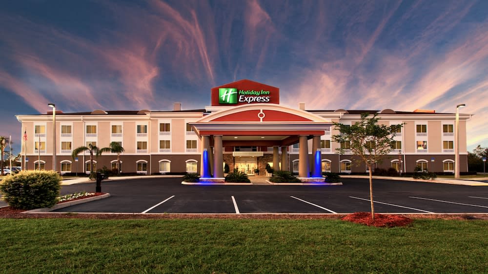 Holiday Inn Express LAKE WALES N-WINTER HAVEN by IHG 1