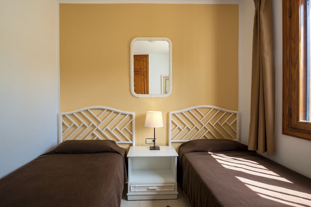 Camel's Spring Club 5