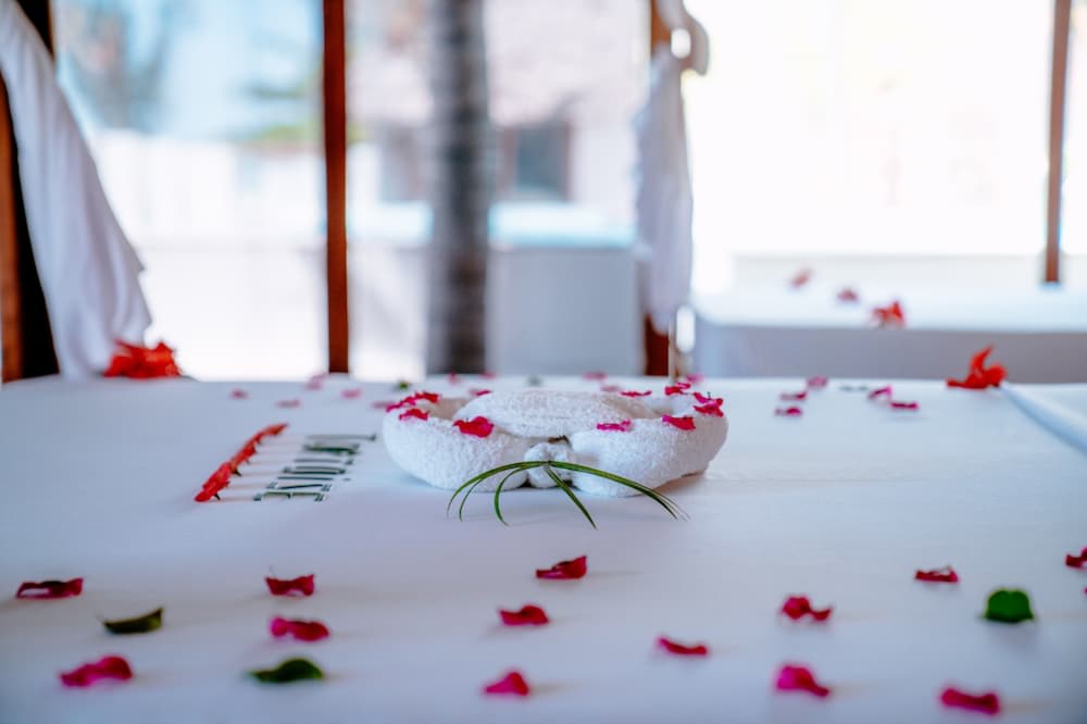 TIKI Beach Club and Resort 2