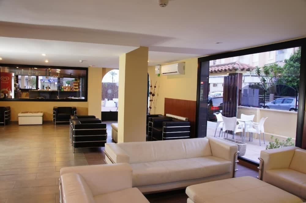 Adia Hotel Cunit Playa 4