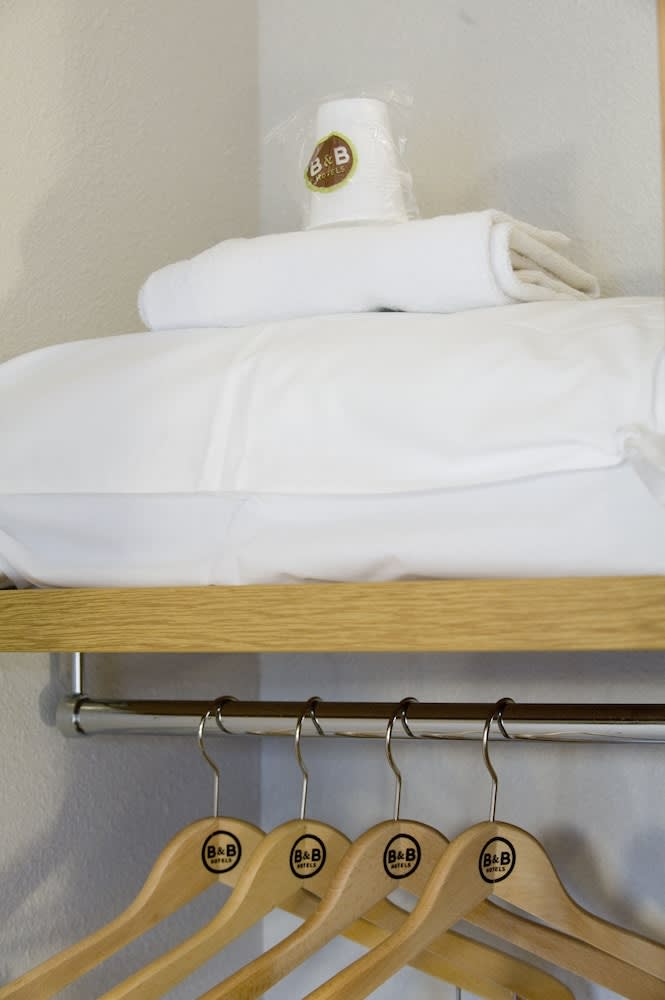 B&B HOTEL CAEN Sud 3