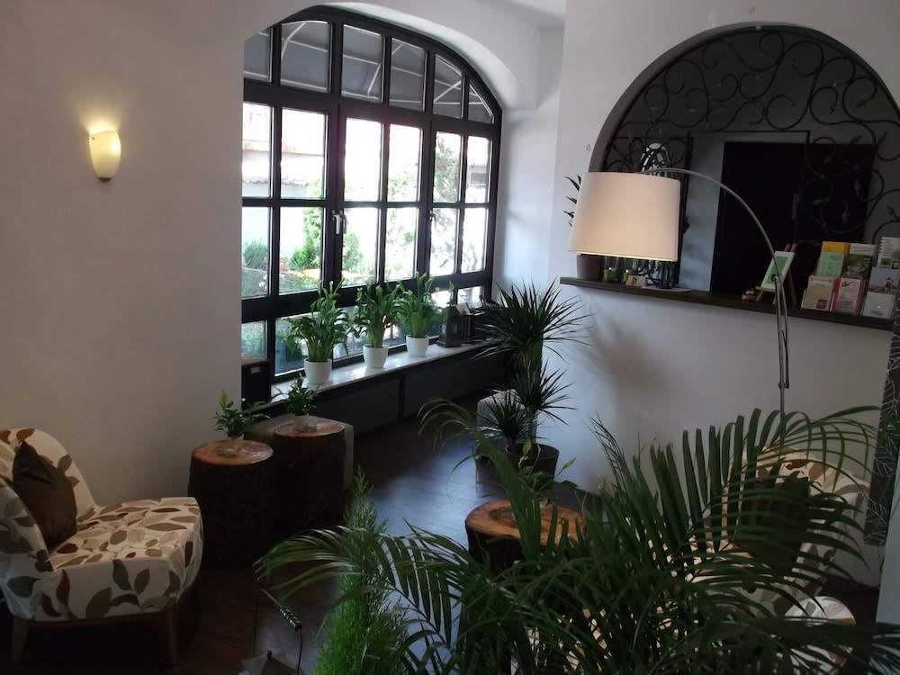 Hotel & Restaurant Hessischer Hof 2