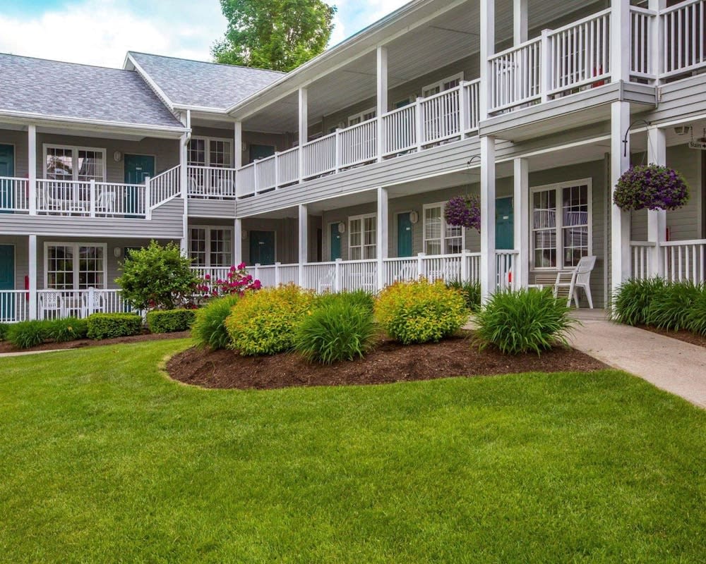 Quality Inn Lake George 1