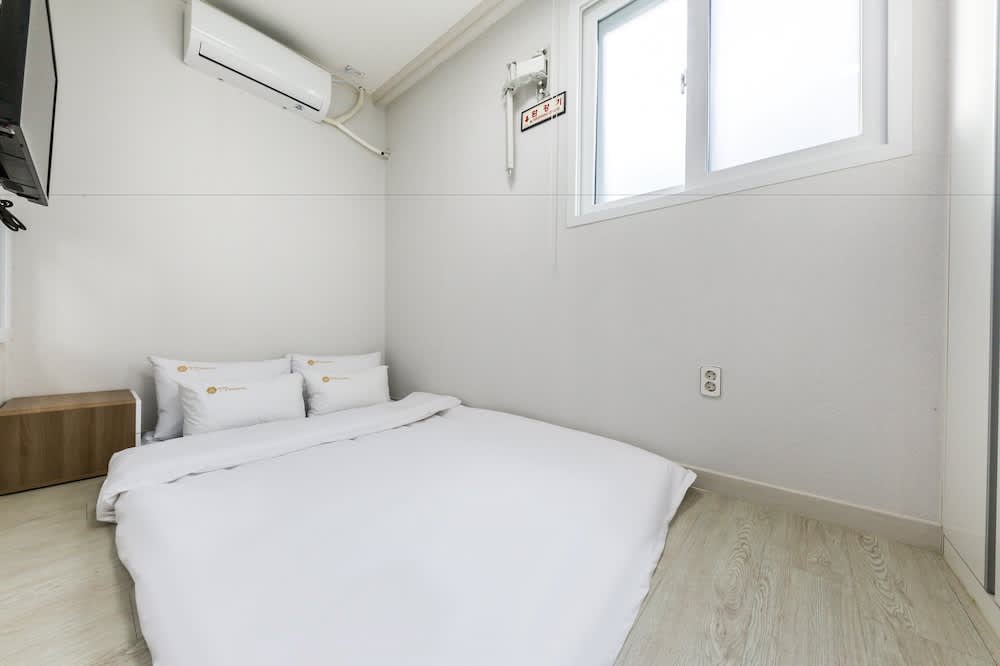 JS Hostel 2