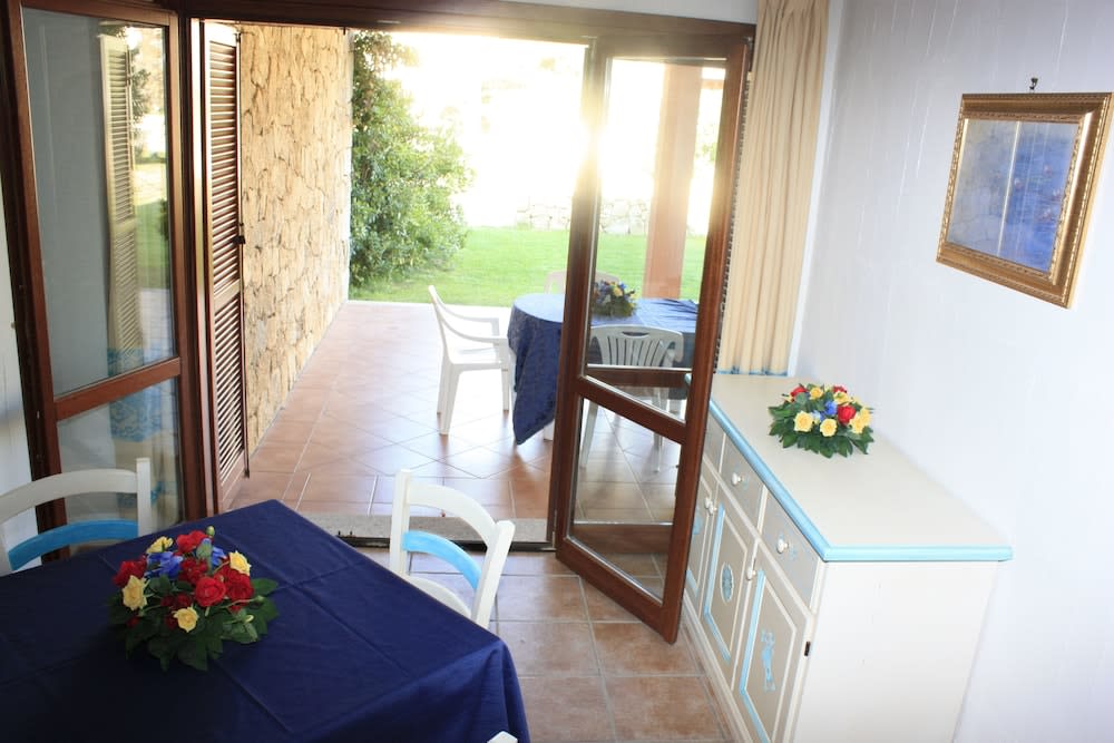 Residence Le Corti Di Marinella 4