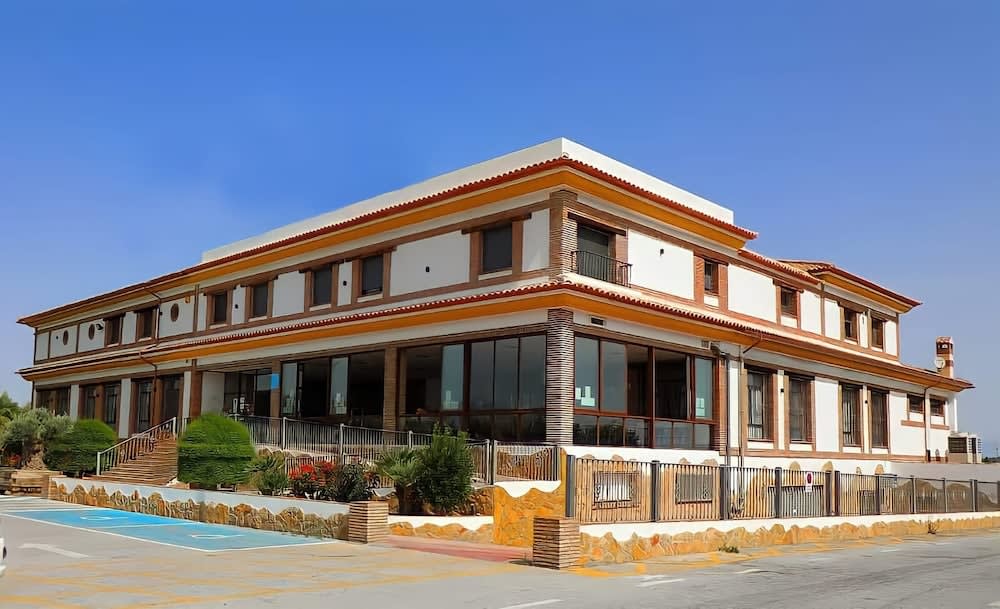 Hotel Restaurante Dama de Baza 1