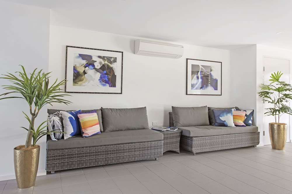 North Shore Oceanside Kawana 2