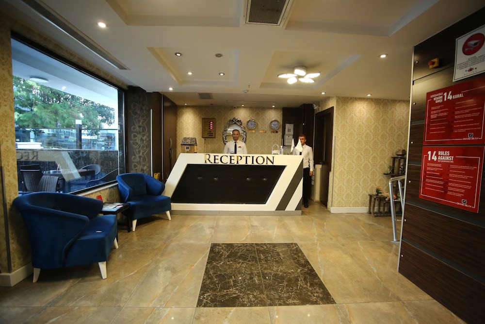 Grand Silay Hotel 2