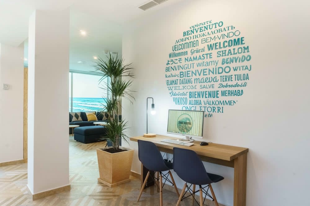TAKE SURF Hostel Conil 2