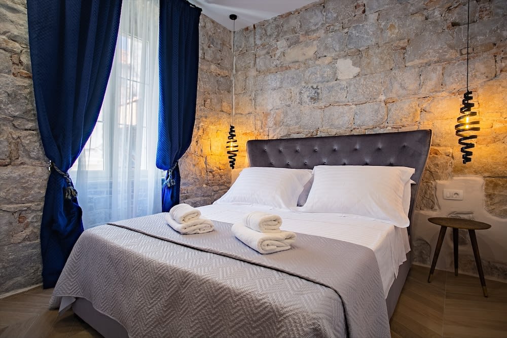 Best4Stay Luxury Rooms 1