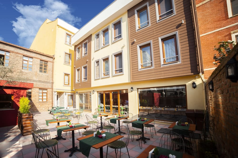 Set Özer Hotel 1