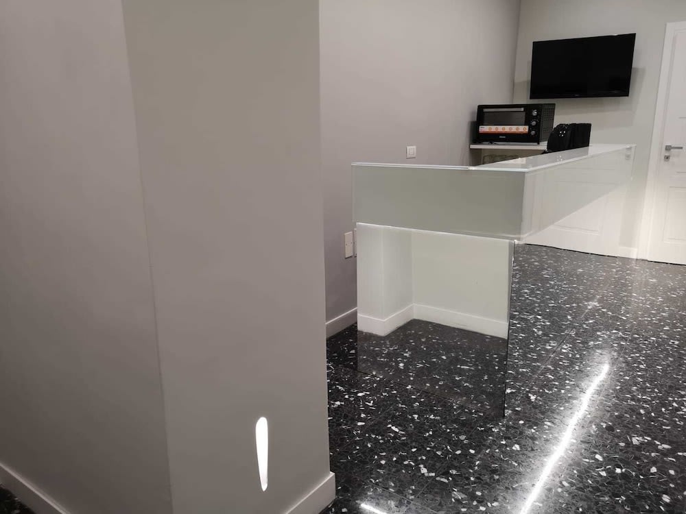 Beverello Rooms 2