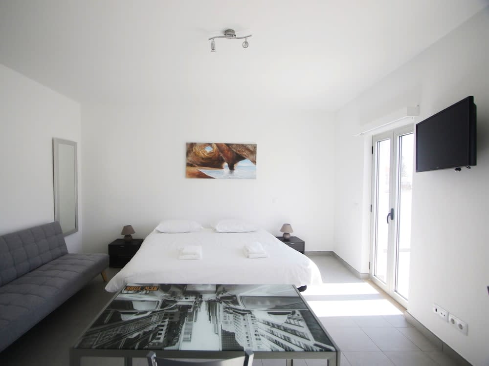 Guest House Lovely Swan 2