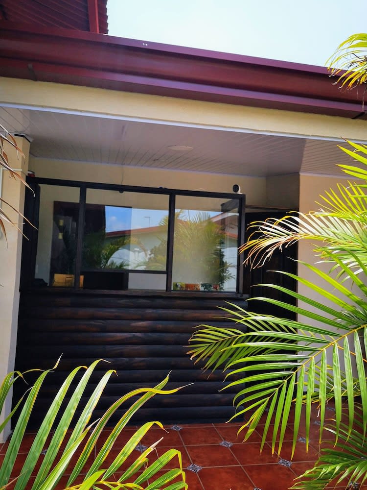Hotel Amaranto 2