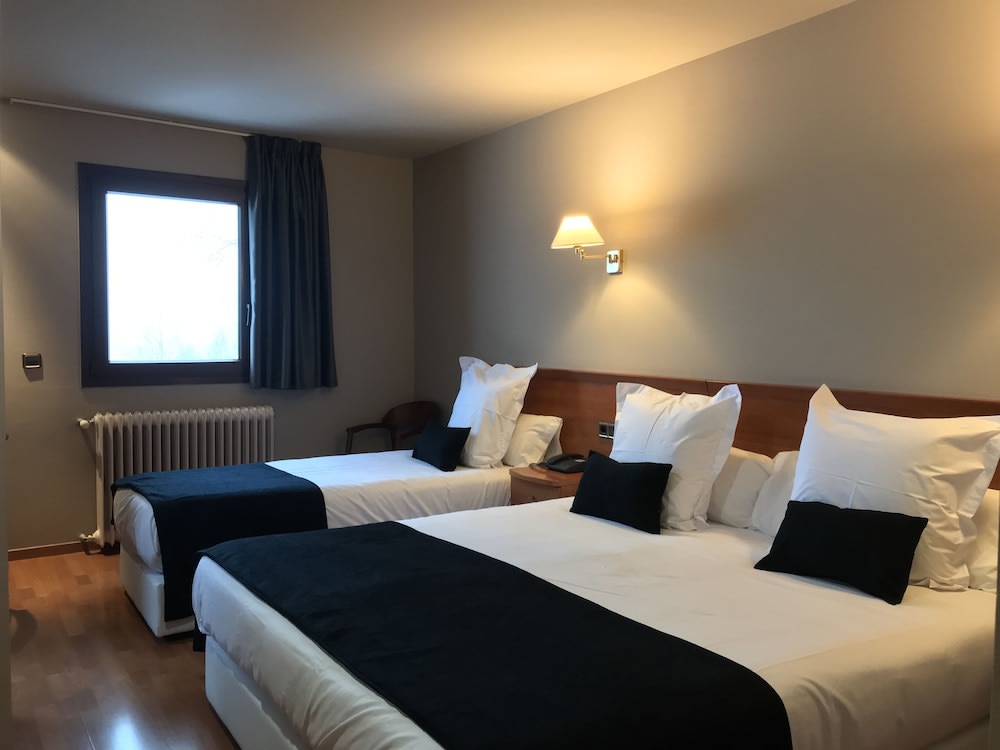 Hotel & SPA Niunit 3