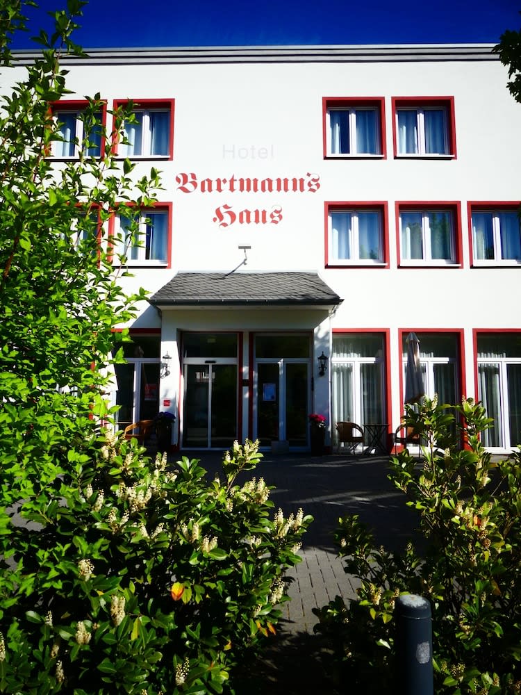 Bartmanns Haus & Schwan GmbH 1