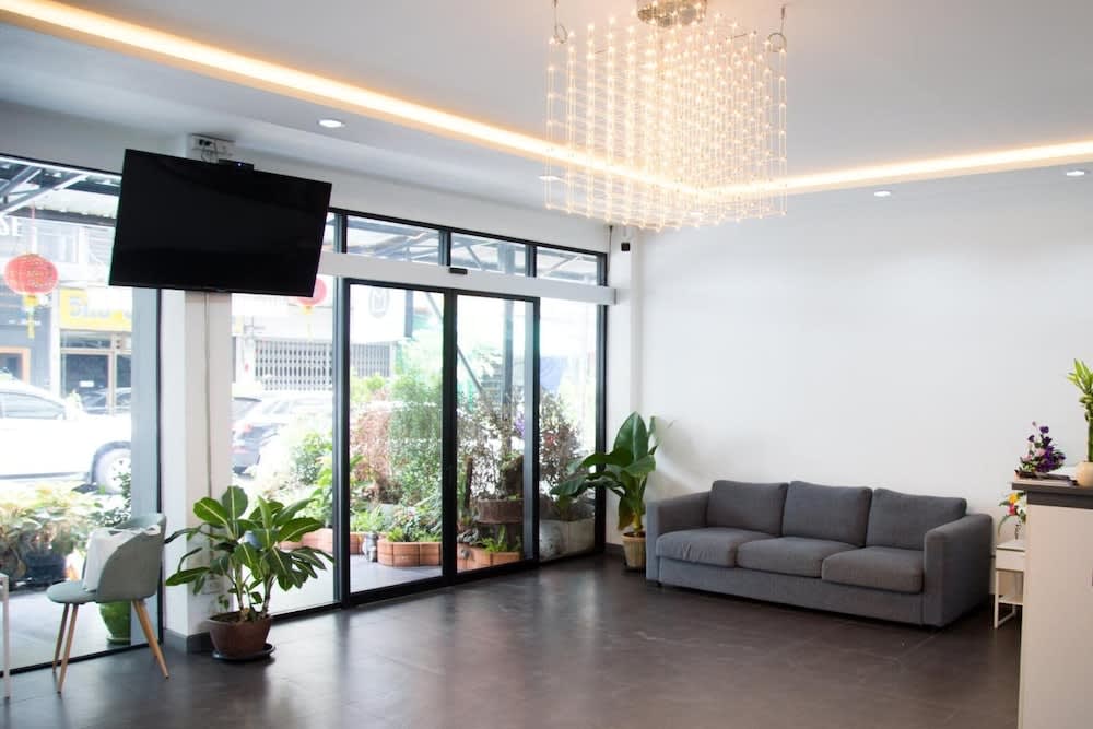 Moca Hotel 2