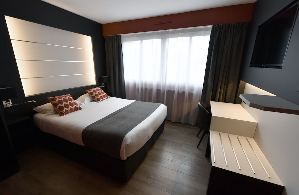 Hôtel Des Quatrans 1