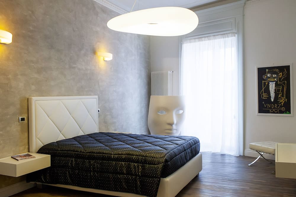 Ferrari Suite 2