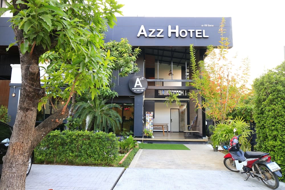 Azz Hotel 1