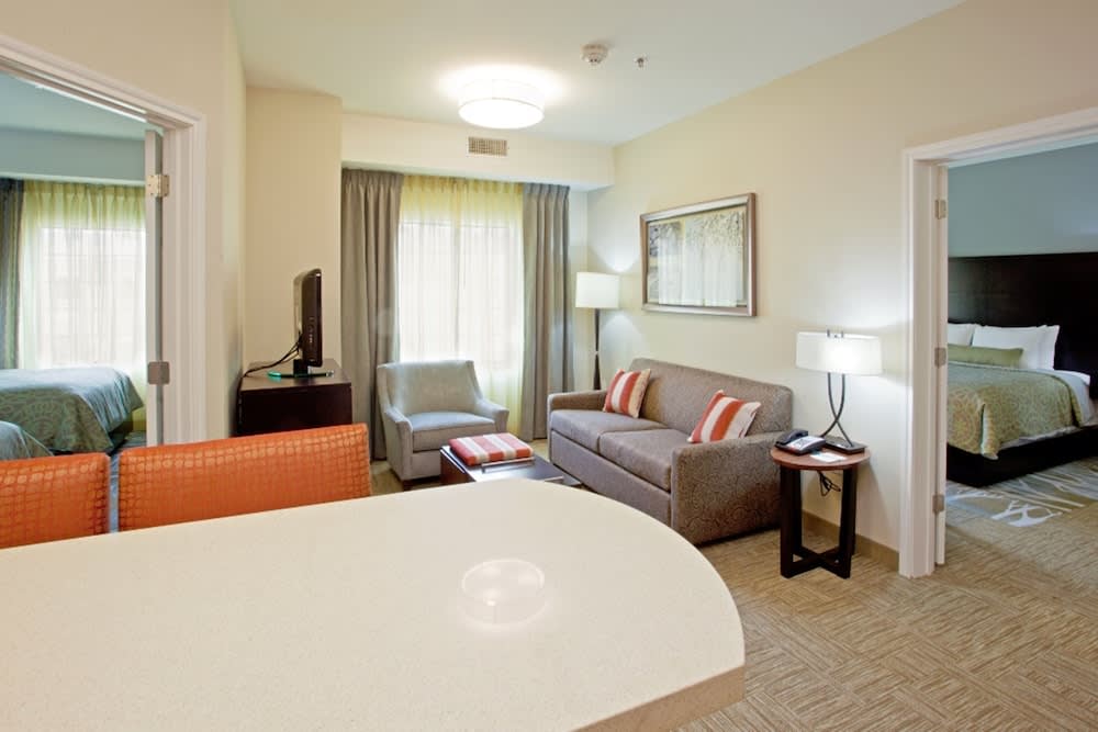 Staybridge Suites AUBURN HILLS by IHG 1