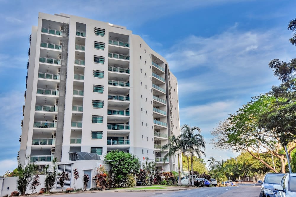 Argus Apartments Darwin 1