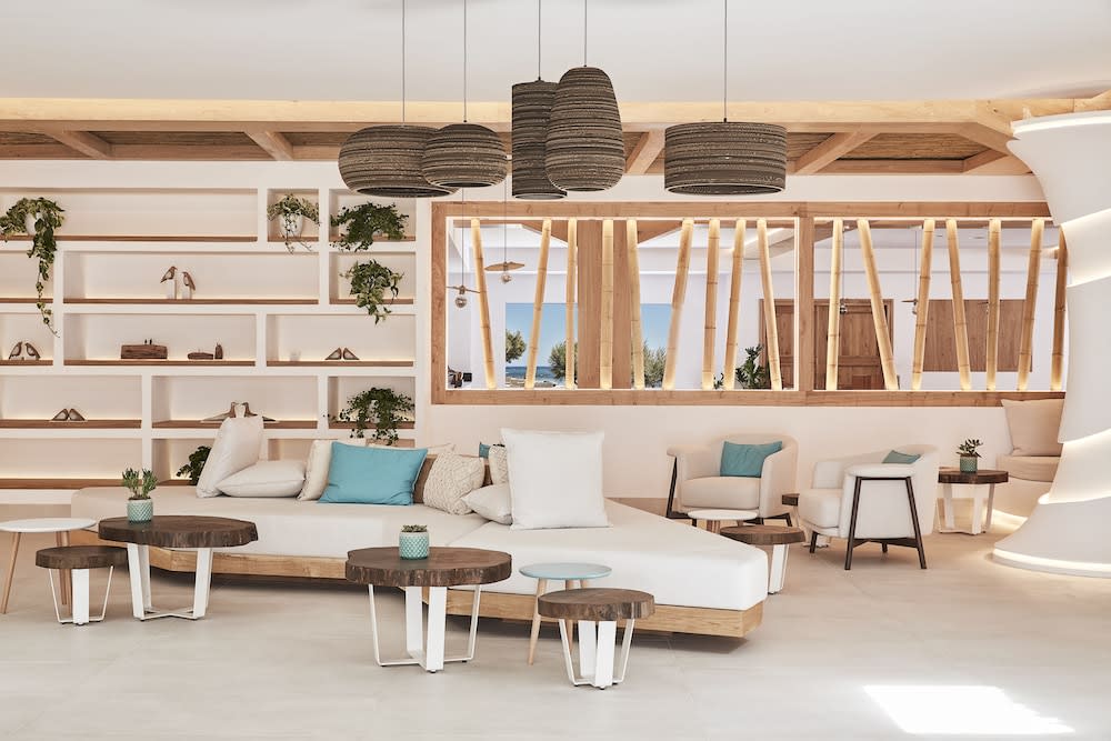 Nikki Beach Resort & Spa Santorini 3