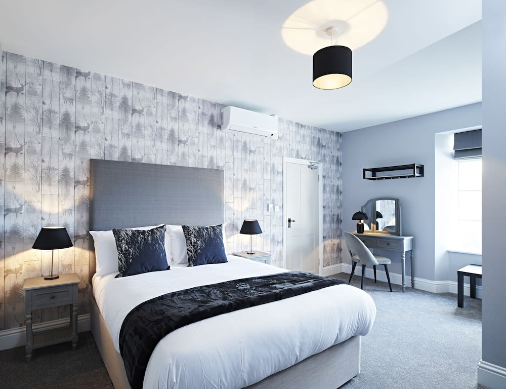 The Frampton Arms, Dorchester Best deals