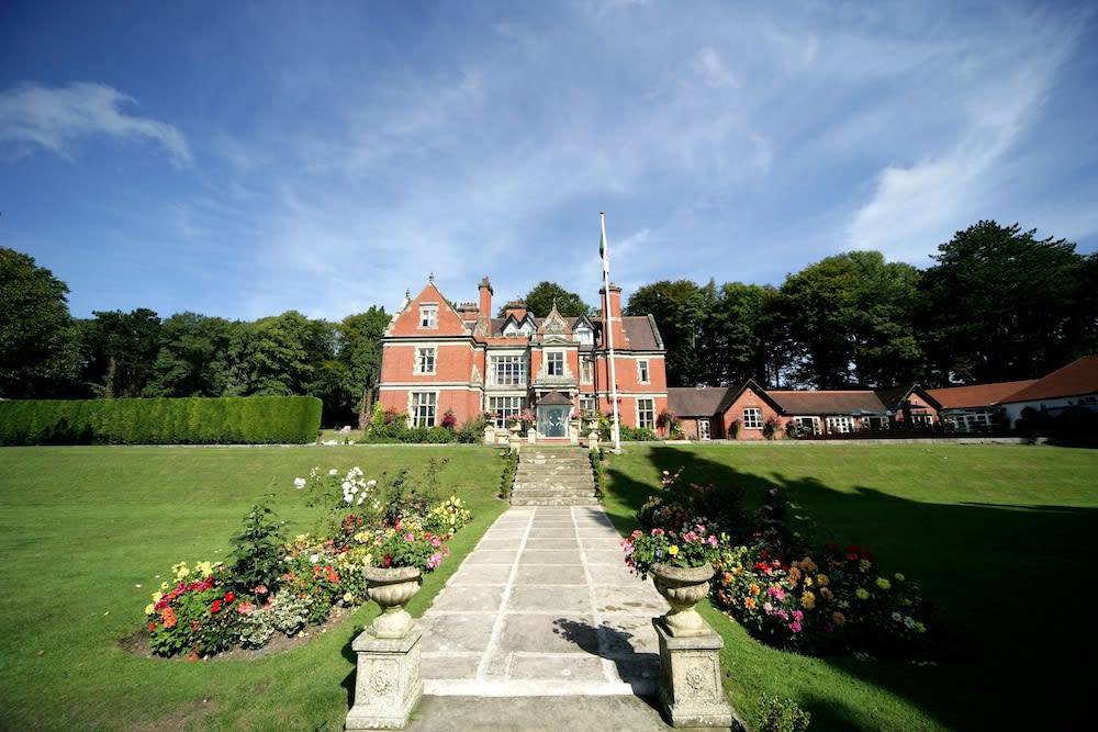 The Coed-Y-Mwstwr Hotel 1