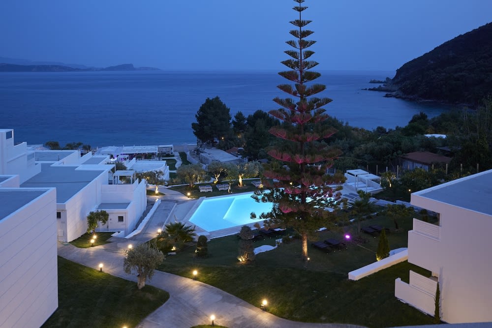 Lichnos Beach Hotel & Suites 2