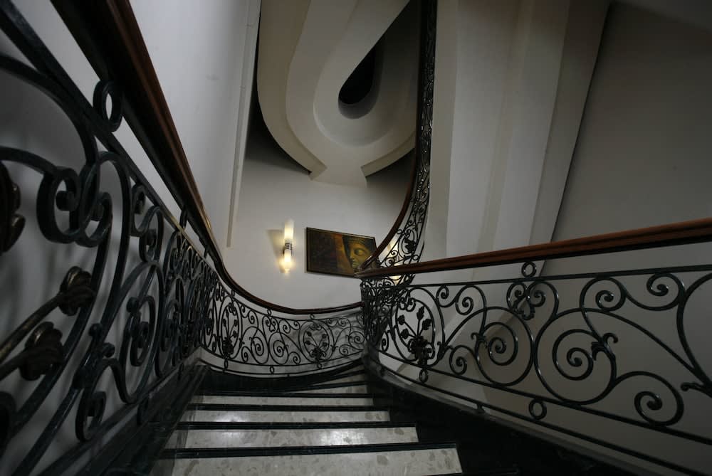 Ambrosia Sarovar Portico 2