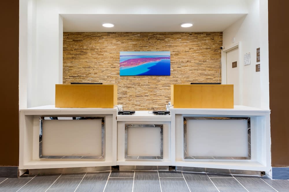 Comfort Inn & Suites Michigan City South 2
