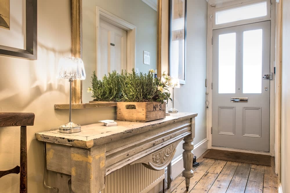 April House Weybridge - Boutique Guesthouse 2
