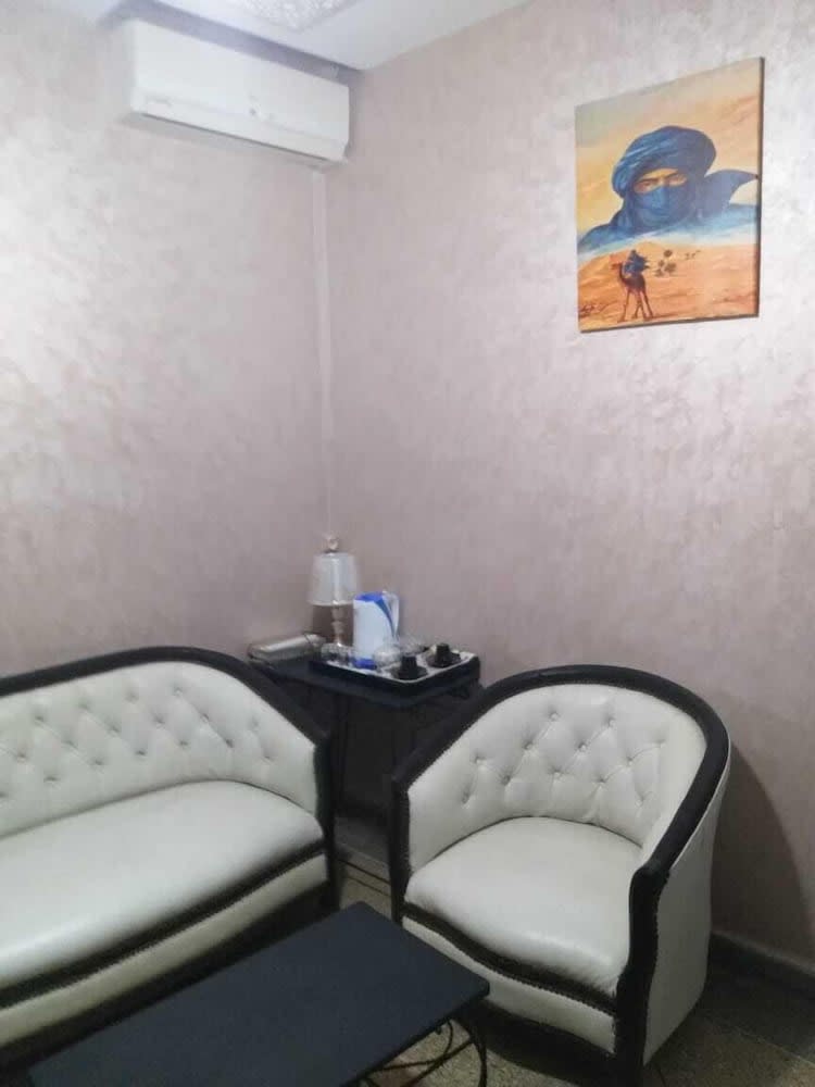 Hotel LAHLOU riad Cafeteria 3