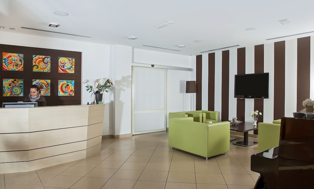 De Maria House 2