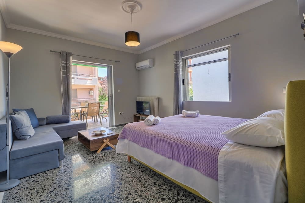 Carpe Diem Apartments By Athens Airport 1