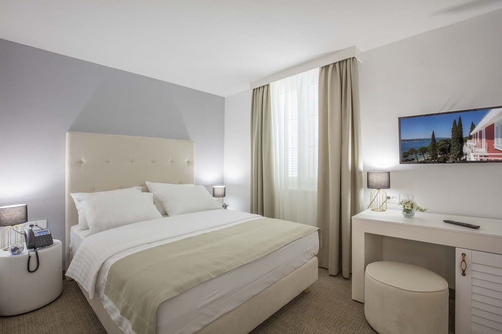 Aminess Younique Bellevue Hotel 4