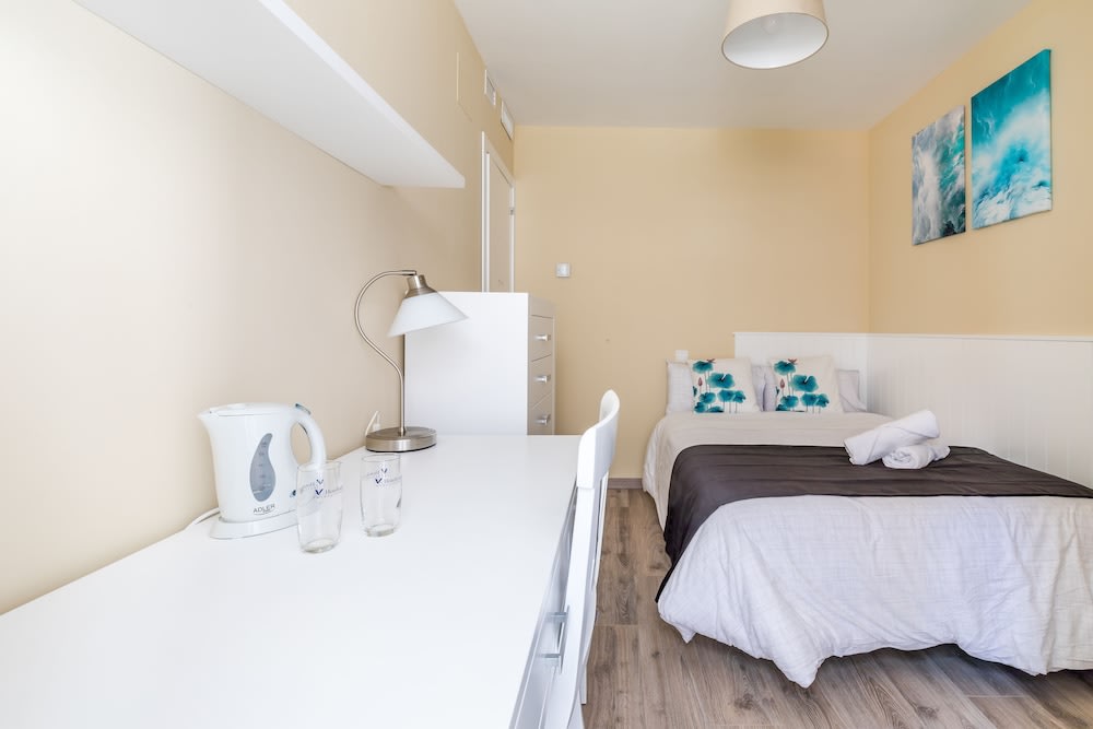AYZ Villegas - Auto check-in property 2