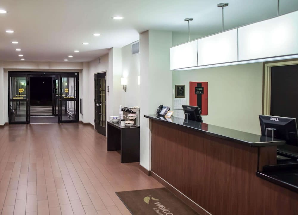 Sleep Inn & Suites Indoor Waterpark 2