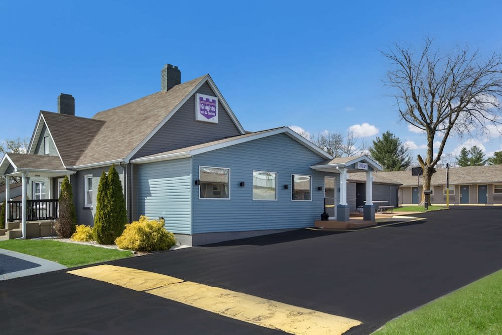 Knights Inn and Suites Salem 1