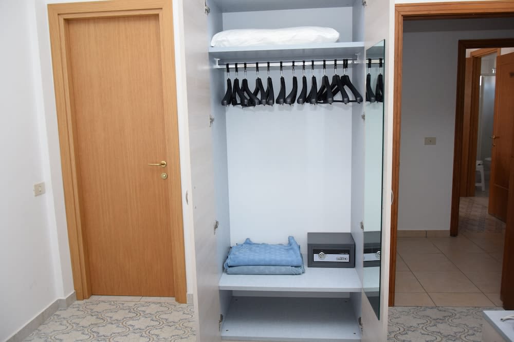 Hotel Petite Fleur 4