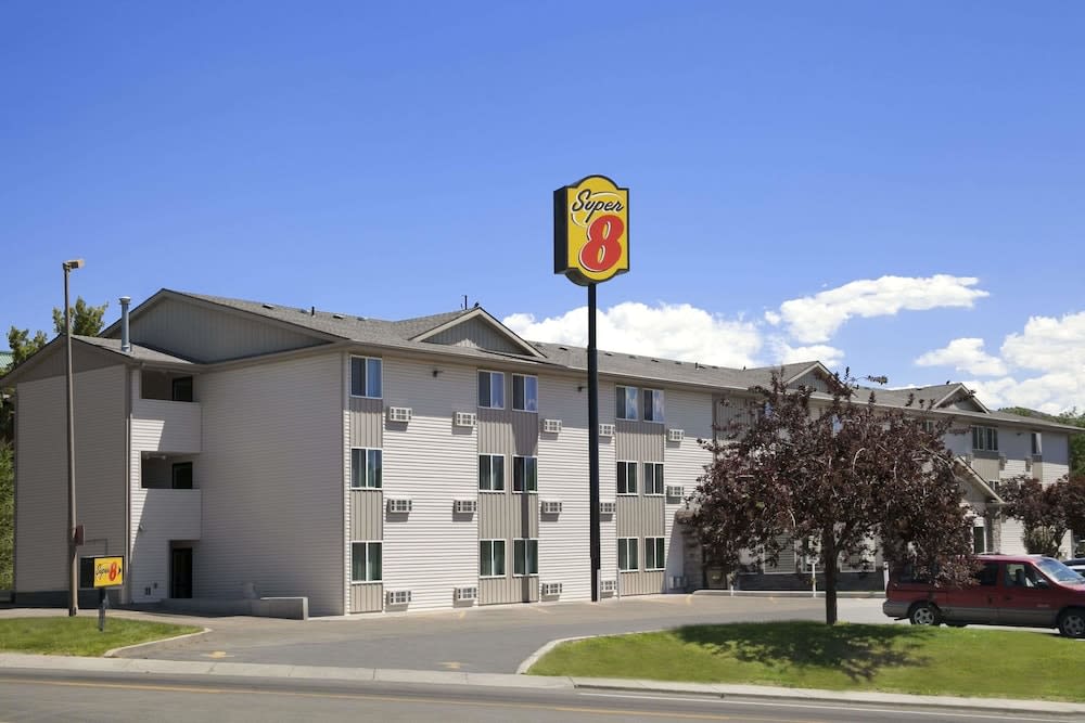 Super 8 by Wyndham Pocatello 1