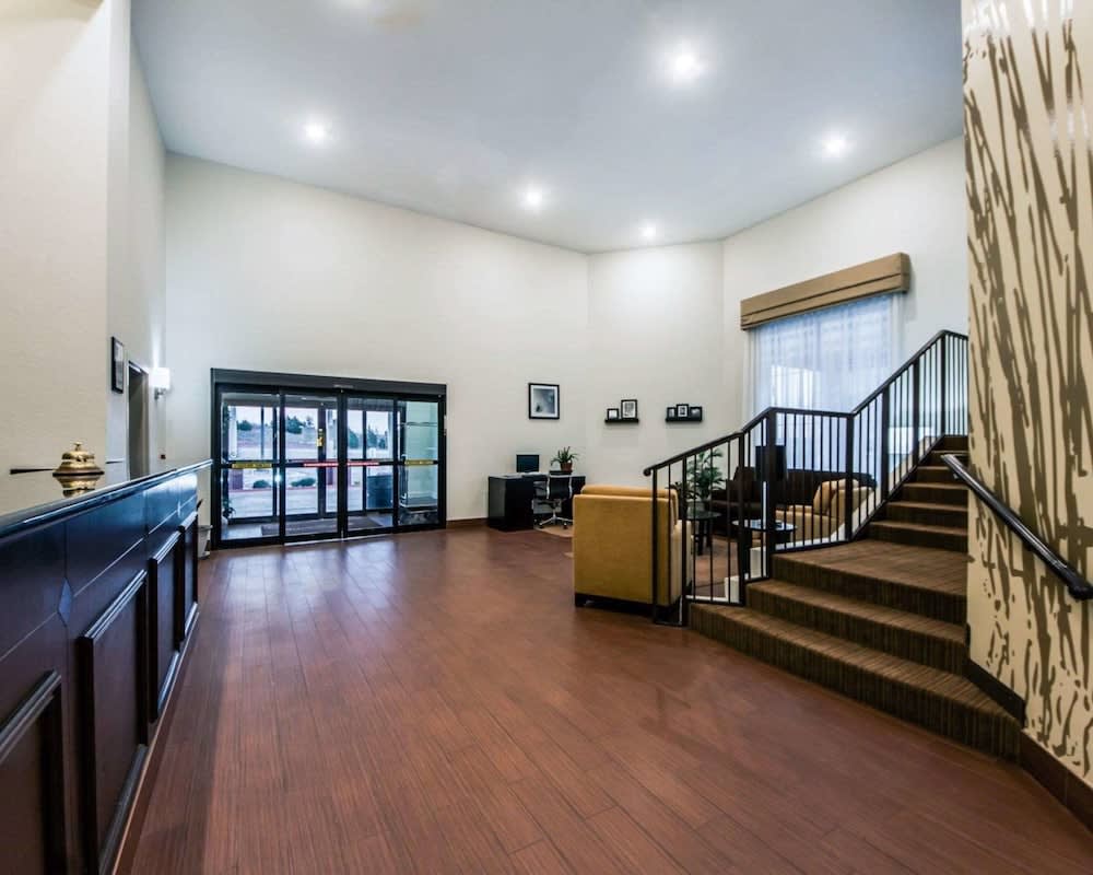 Sleep Inn & Suites Guthrie - Edmond North 1