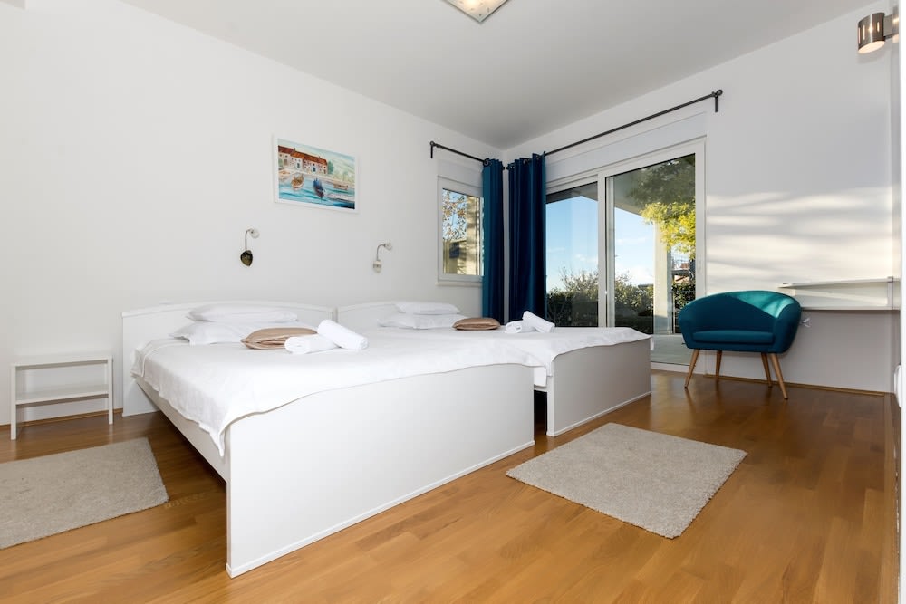 Family Villa Mermaid Your Croatian Haven with Pool and Scenic Views 5